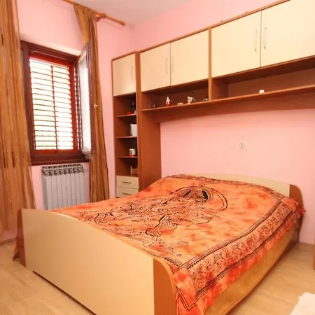 Lägenhet In With Sea View, Terrace, Air Conditioning, Wifi Kali