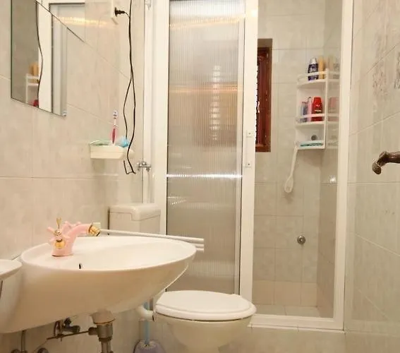 In With Sea View, Terrace, Air Conditioning, Wifi Apartman